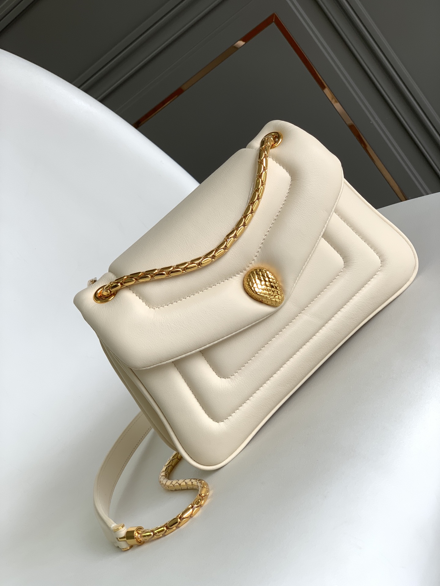 Bvlgari_Serpenti_Reverse